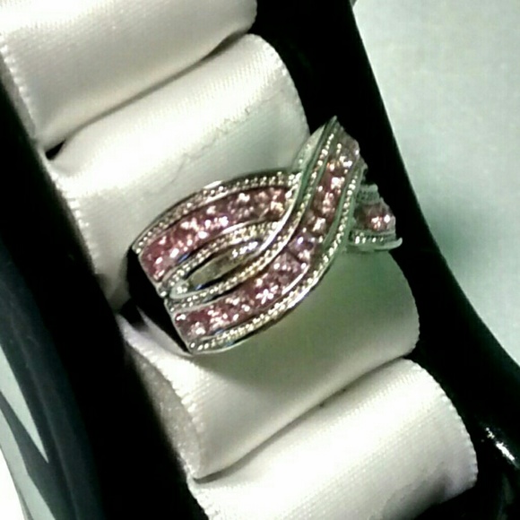 Pink sapphire ring .925 Silver ring stamped 925 - Picture 2 of 3